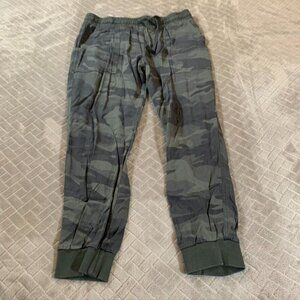 Splendid Womens Medium Pants Jogger Ankle Army Green Camo High Rise